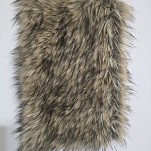 Faux Fur Women's Scarf - Brown